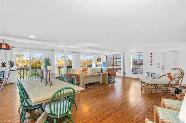 Dining room, Interior, Living room, Recessed Lighting, Wood Texture Flooring
