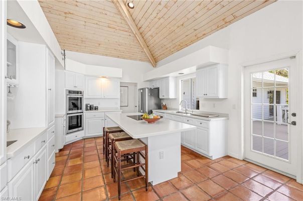 Interior, Kitchen, Stainless Steel Appliances, Wooden Beams, Wooden Ceilings