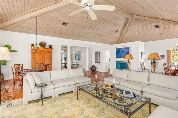 Chandelier, Dining room, Interior, Living room, Pendant Lights, Wooden Beams, Wooden Ceilings, Wood Texture Flooring
