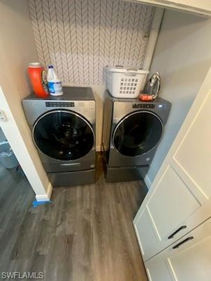 Interior, Utility Closets, Washer, Wood Texture Flooring
