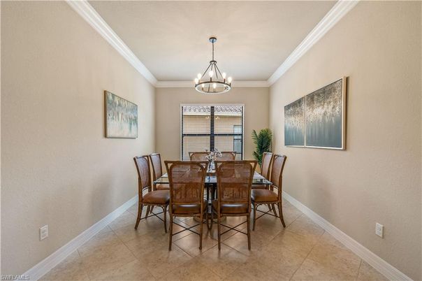 Chandelier, Dining room, Interior