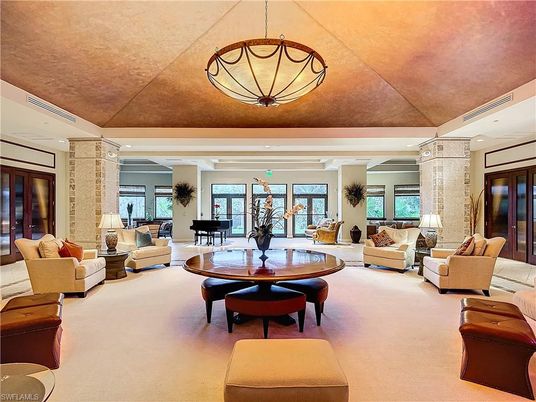 Interior, Living room, Pendant Lights, Piano, Recessed Lighting