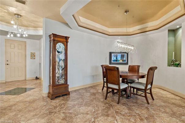 Chandelier, Dining room, Interior, Pendant Lights