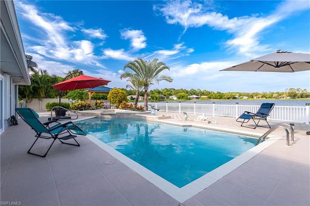 Exterior, Pool, Water