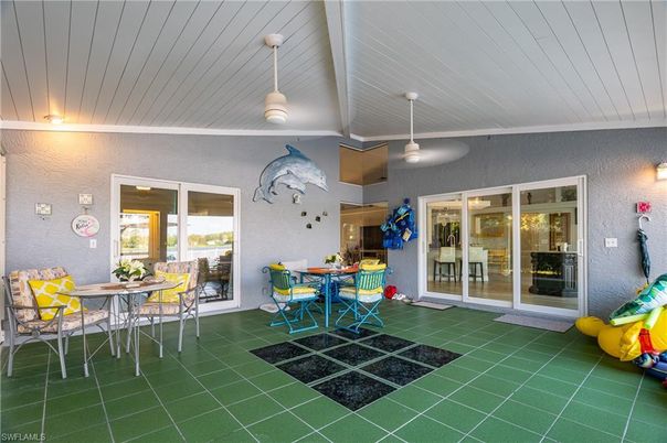 Dining room, Interior, Pendant Lights