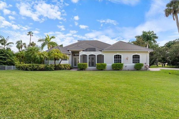 Backyard, Exterior, Facade, French Provincial