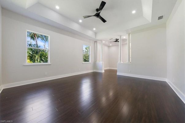 Empty room, Interior, Recessed Lighting, Wood Texture Flooring
