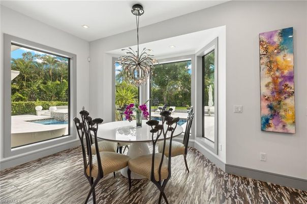 Dining room, Interior, Pendant Lights, Recessed Lighting