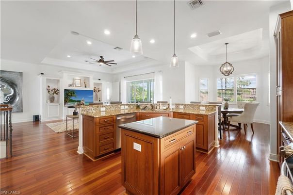 Dining room, Interior, Kitchen, Pendant Lights, Recessed Lighting, Wood Texture Flooring