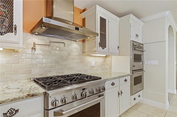 Interior, Kitchen, Stainless Steel Appliances