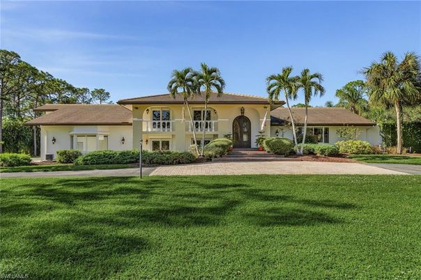Backyard, Exterior, Facade, Mediterranean