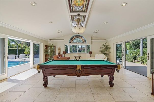 Billiard Table, Game Room, Interior, Recessed Lighting