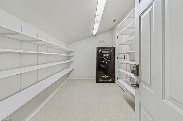 Interior, Walk-in Closets