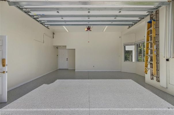 Garage, Interior
