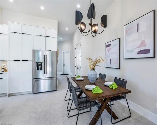 Chandelier, Dining room, Interior, Kitchen, Recessed Lighting, Stainless Steel Appliances