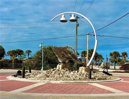 Exterior, Playground