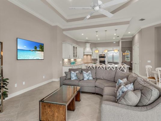 Dining room, Interior, Kitchen, Living room, Pendant Lights, Recessed Lighting, Stainless Steel Appliances