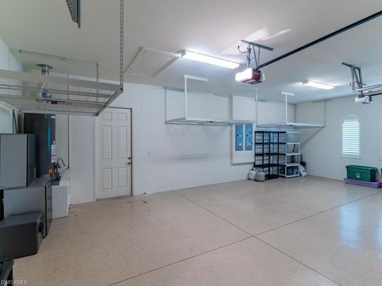 Garage, Interior