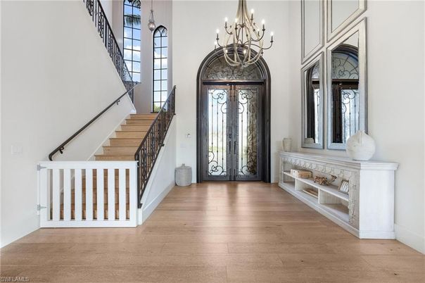 Chandelier, Interior, Wood Texture Flooring
