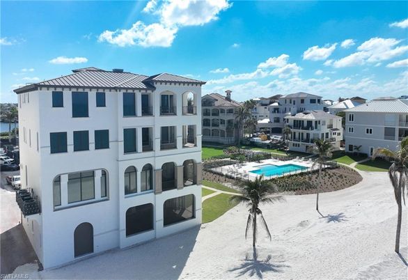 Exterior, Facade, Pool, Condo Building
