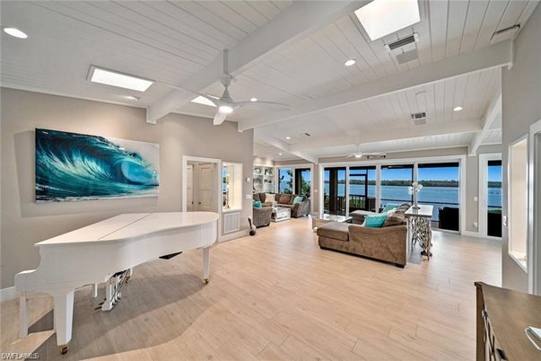Interior, Living room, Piano, Recessed Lighting, Wood Texture Flooring