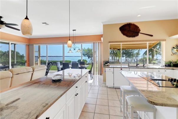 Dining room, Interior, Kitchen, Pendant Lights, Recessed Lighting, Water