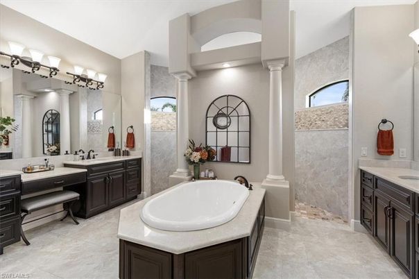 Bathroom, Dual Sink Vanities, Interior