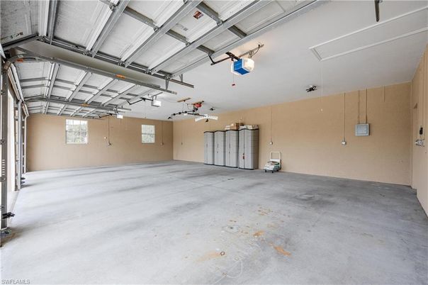 Garage, Interior