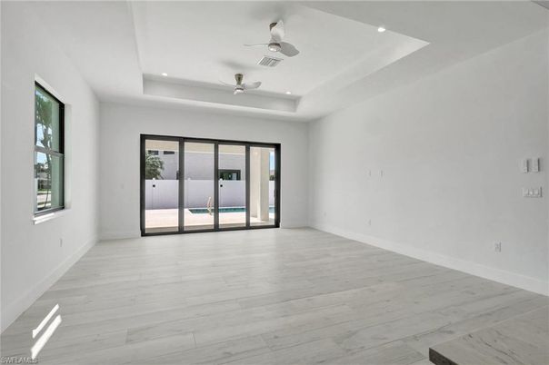Empty room, Interior, Recessed Lighting, Wood Texture Flooring