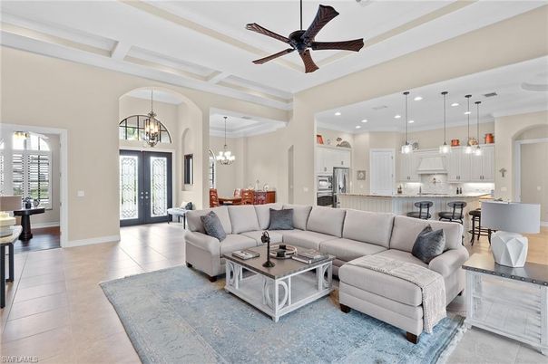 Chandelier, Dining room, Interior, Kitchen, Living room, Pendant Lights, Recessed Lighting, Stainless Steel Appliances