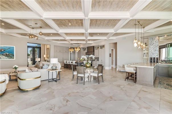 Chandelier, Dining room, Interior, Living room, Pendant Lights