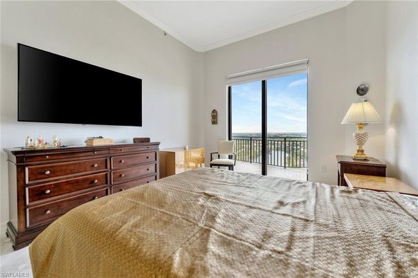 Bedroom, Interior, Water