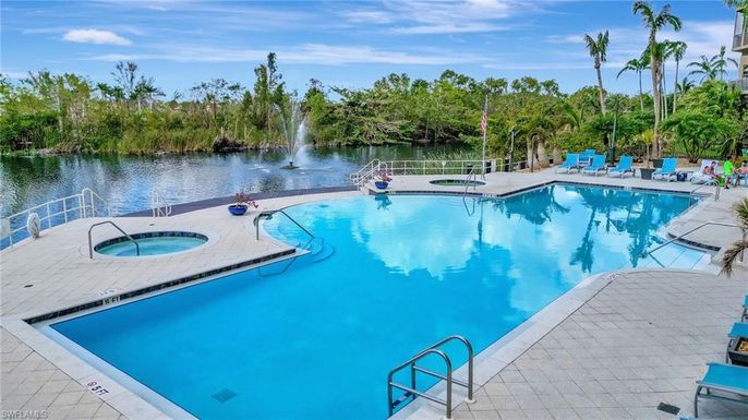 Exterior, Pool, Water