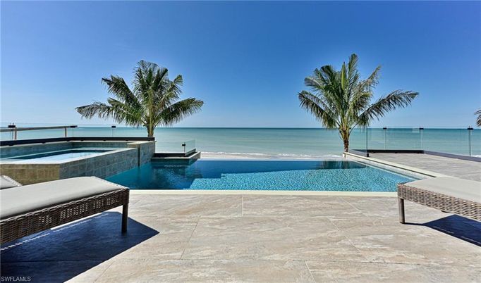 Exterior, Lake, Pool