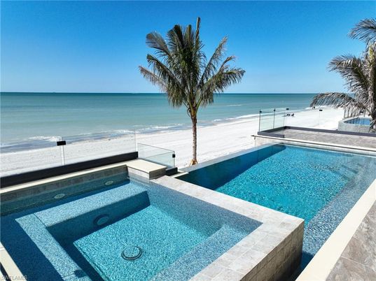 Exterior, Lake, Pool, Water