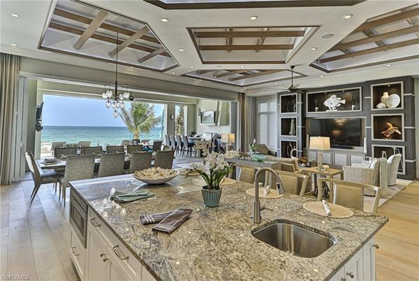 Chandelier, Dining room, Interior, Living room, Recessed Lighting, Water, Wood Texture Flooring