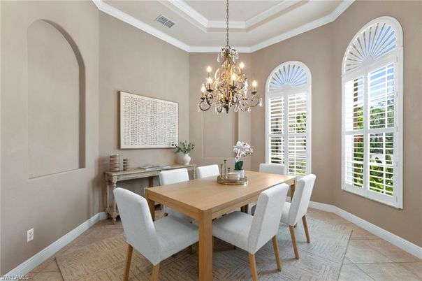 Chandelier, Dining room, Interior