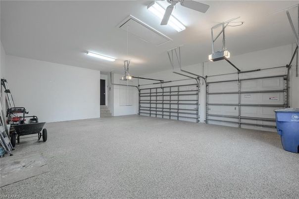 Garage, Interior