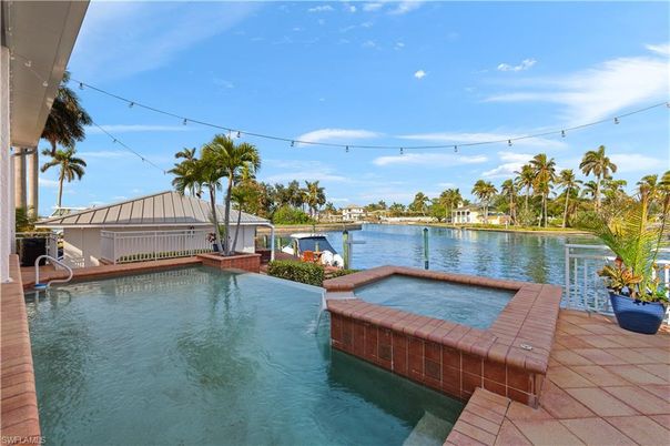 Exterior, Lake, Pool