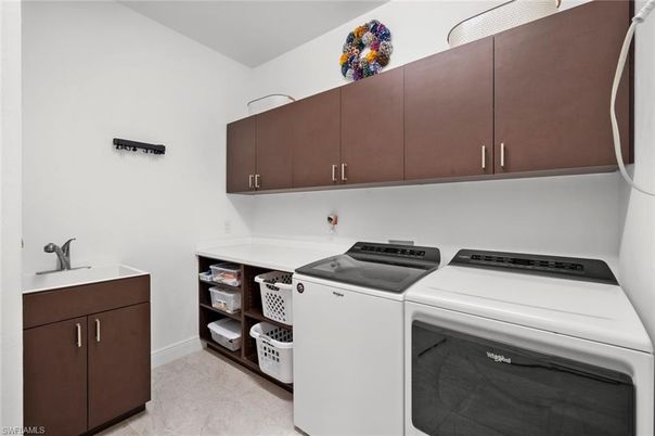 Interior, Washer