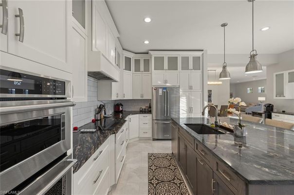 Interior, Kitchen, Pendant Lights, Recessed Lighting, Stainless Steel Appliances