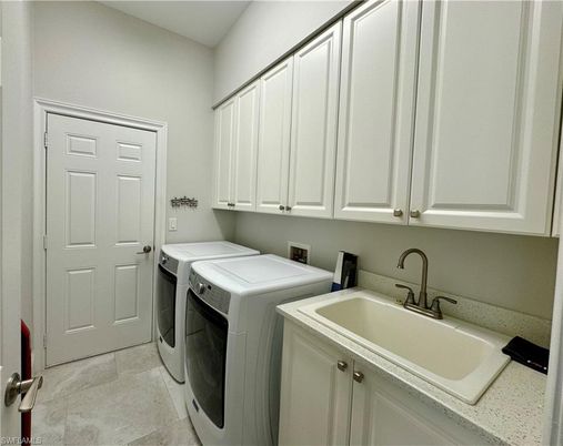 Interior, Washer
