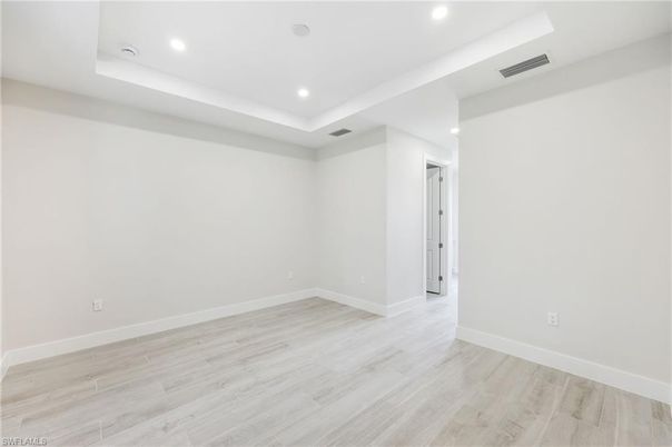 Empty room, Interior, Recessed Lighting, Wood Texture Flooring