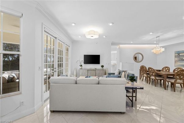 Chandelier, Dining room, Interior, Living room, Recessed Lighting