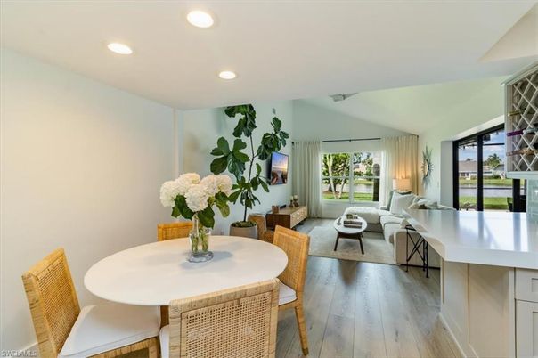 Dining room, Interior, Living room, Recessed Lighting, Wood Texture Flooring