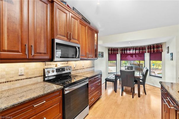 Dining room, Interior, Kitchen, Recessed Lighting, Wood Texture Flooring
