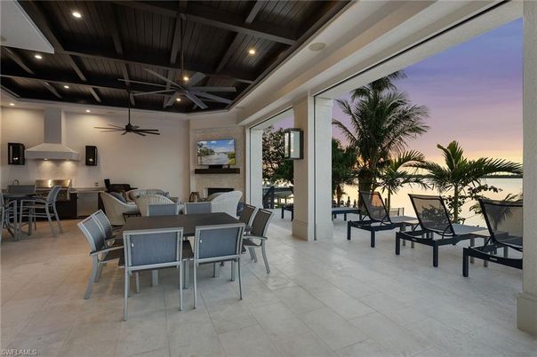Exterior, Recessed Lighting