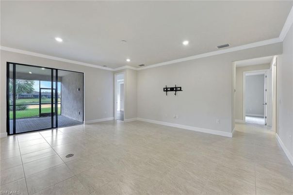 Empty room, Interior, Recessed Lighting