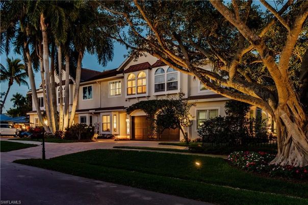 Attached, Backyard, Exterior, Facade, Tudor Revival