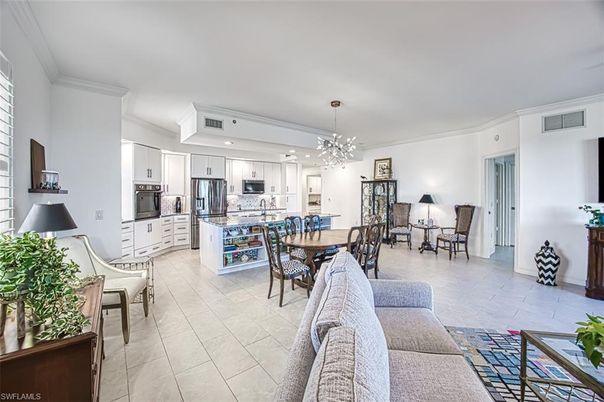 Dining room, Interior, Kitchen, Living room, Pendant Lights, Recessed Lighting, Stainless Steel Appliances